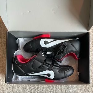 Indoor Cycling Shoes with Cleats, size 6